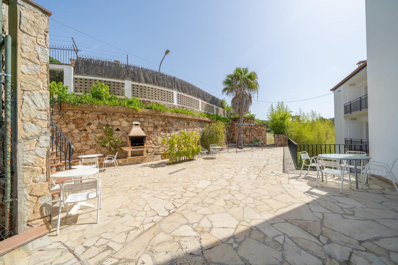 Apartamentos Costamar Lloret de Mar Bagian luar foto