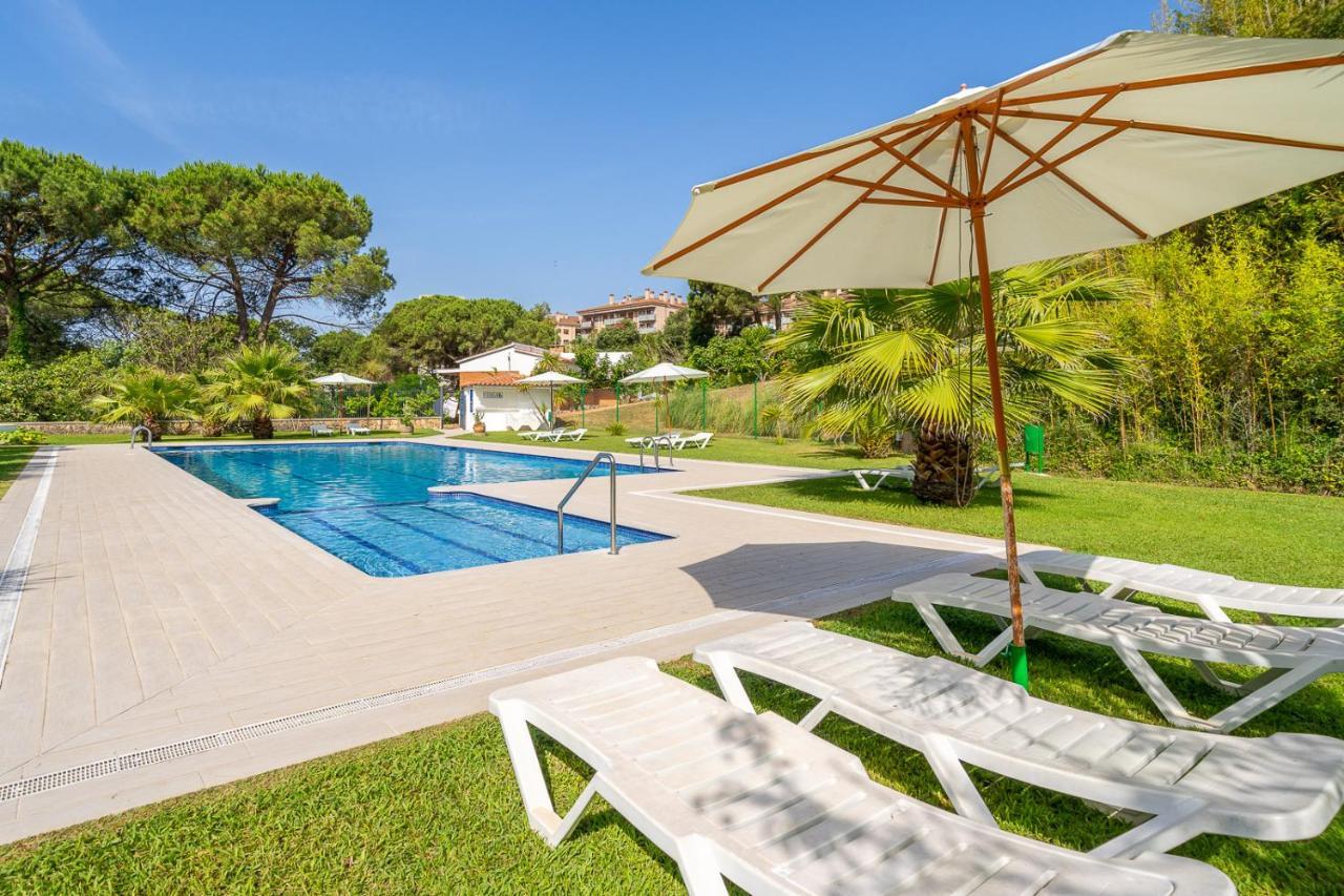 Apartamentos Costamar Lloret de Mar Bagian luar foto